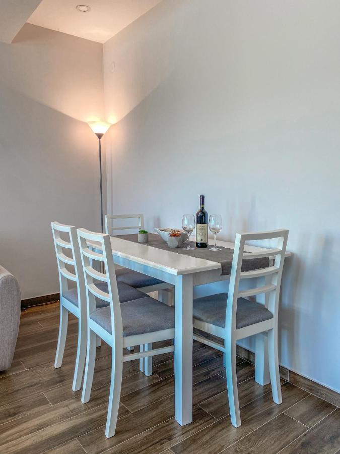 Timea Apartment Tivat Dış mekan fotoğraf